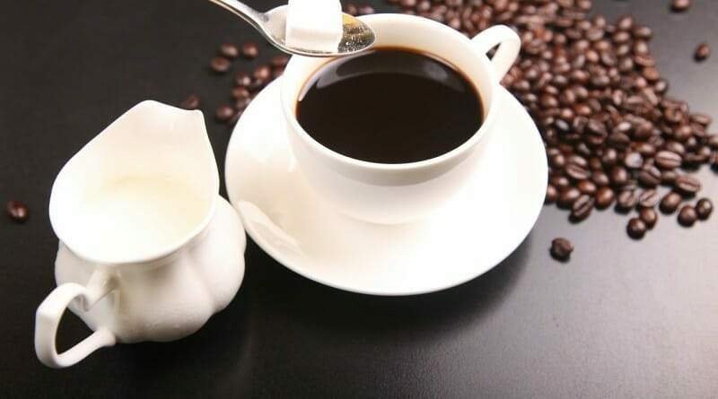 Tomar café e chá é pecado?